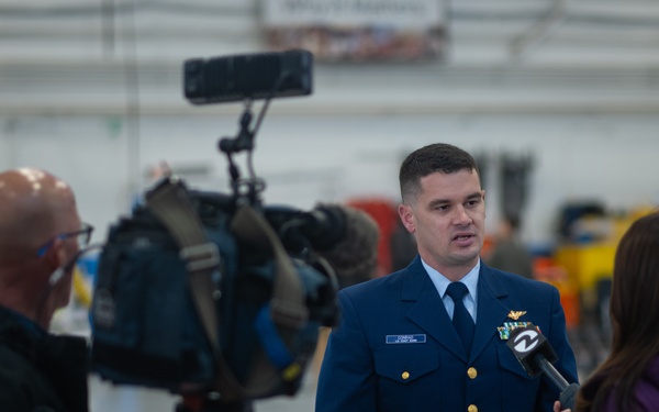 Coast Guard pilot receives Distinguished Flying Cross Medal