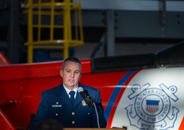 Coast Guard pilot receives Distinguished Flying Cross Medal