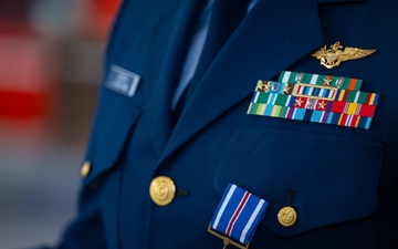 Coast Guard pilot receives Distinguished Flying Cross Medal