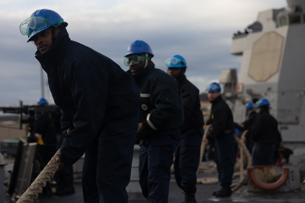 USS OSCAR AUSTIN (DDG 79) DEPARTS ROTA, SPAIN