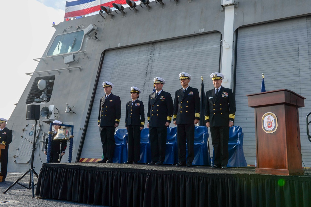 USS Montgomery (LCS 8) Conducts Change of Command