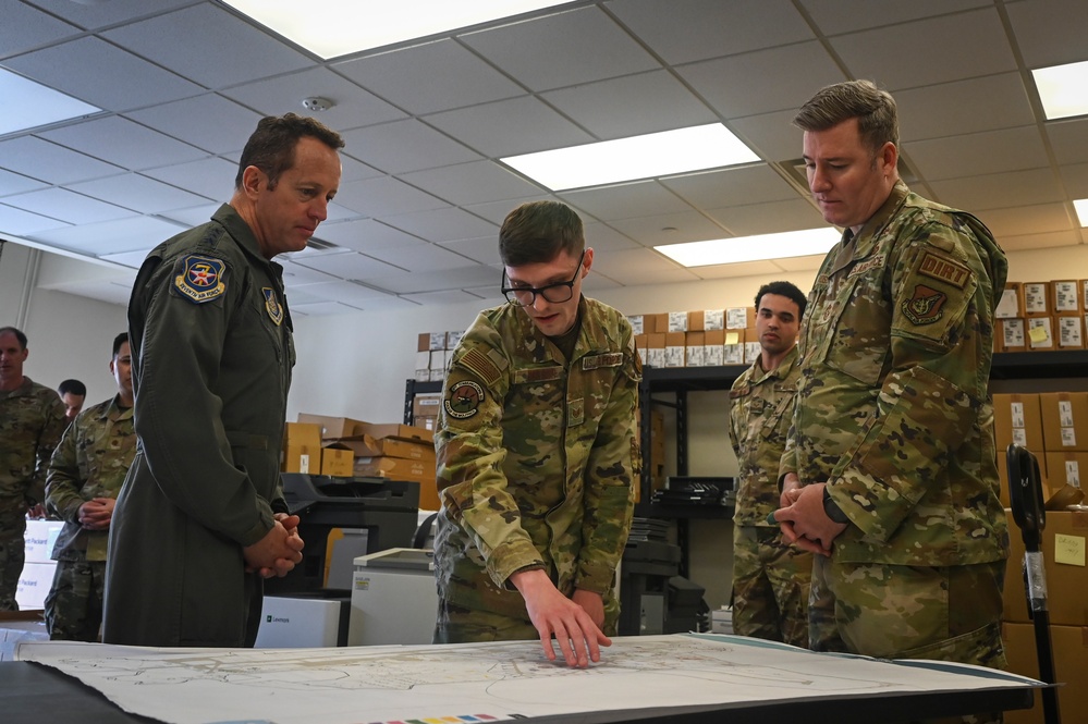 Leaders of the Pack: 7AF Command team connects with Wolf Pack