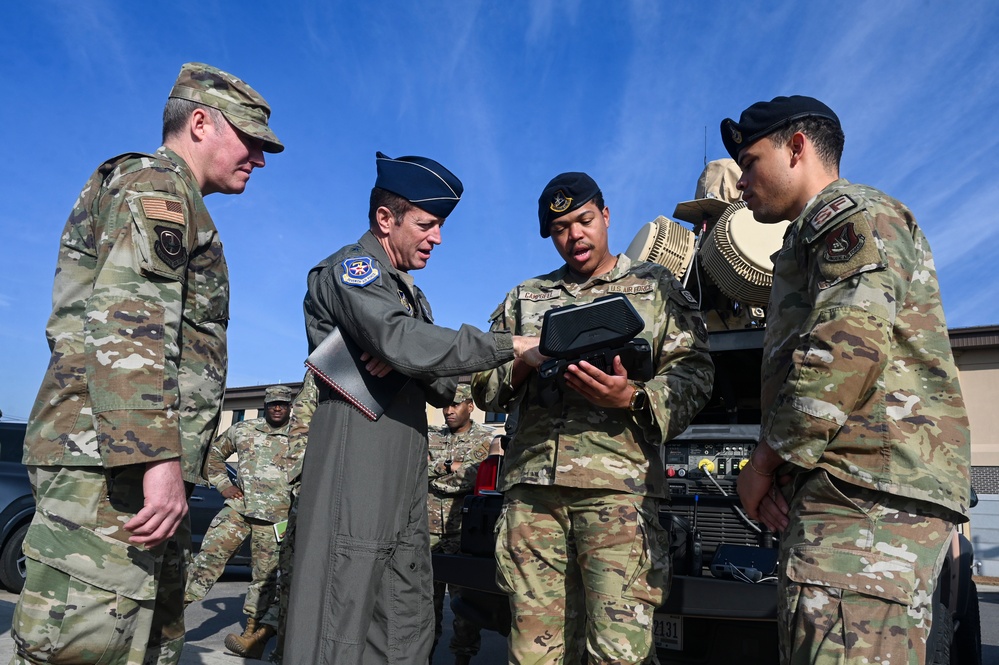 Leaders of the Pack: 7AF Command team connects with Wolf Pack