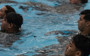 12th MLR Marines Participates in a Swim PT