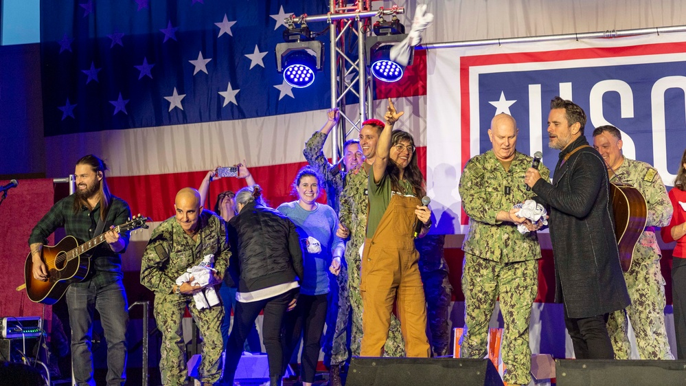 USO Holiday Tour Live at NSA Souda Bay