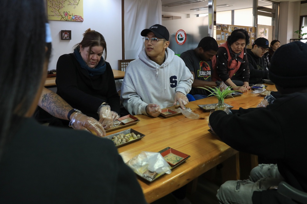 USAG Yongsan-Casey and 210 FAB Soldiers discover rich culture and history in Dongducheon