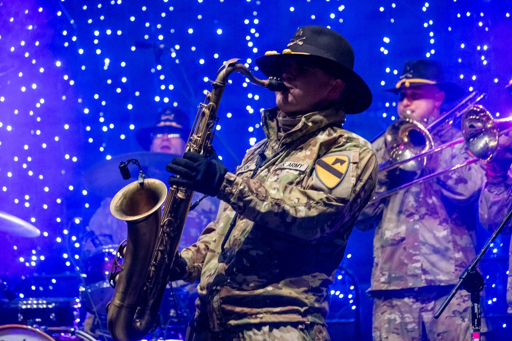 1st Cavalry Division Band Performs Holiday Music in Boleslawiec, Poland