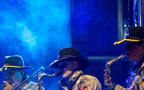 1st Cavalry Division Band Performs Holiday Music in Boleslawiec, Poland