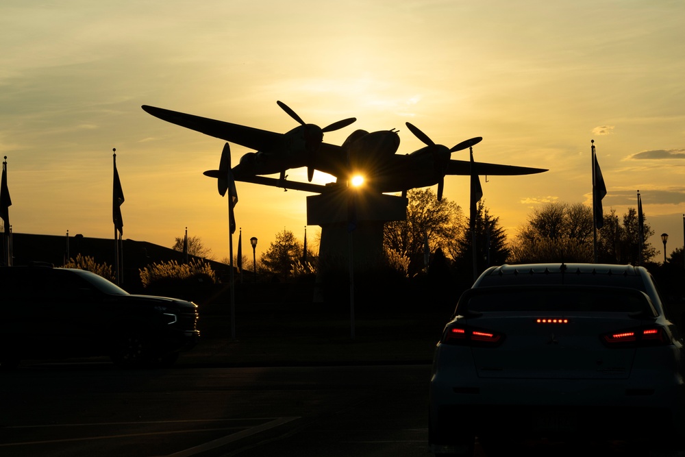 MACPHEE トゥモローランドBEAMS　SHIPS Ecklers B&M Racing Automatic Z-Gate Shifter (53-96 Corvette