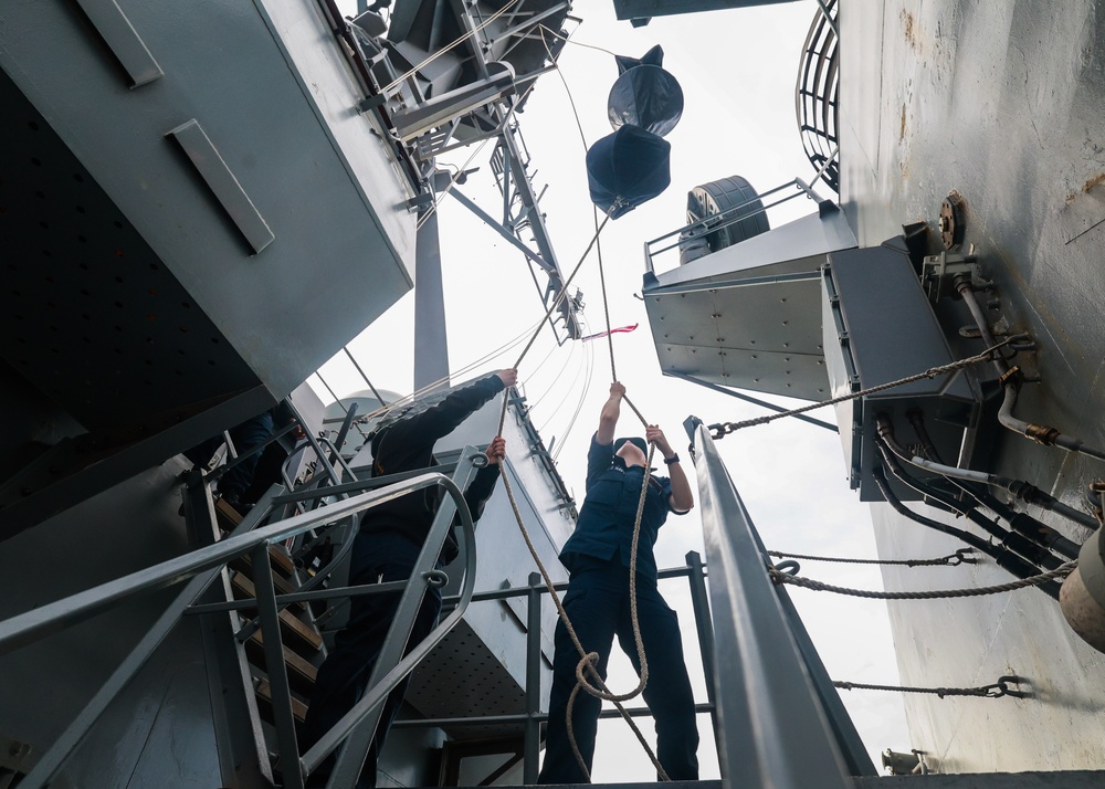 USS Bulkeley conducts a Replenishment at Sea