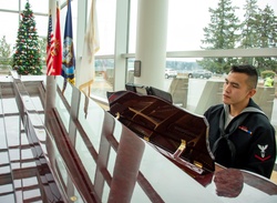 Seasonal Sharing at NHB/NMRTC Bremerton [Image 4 of 4]