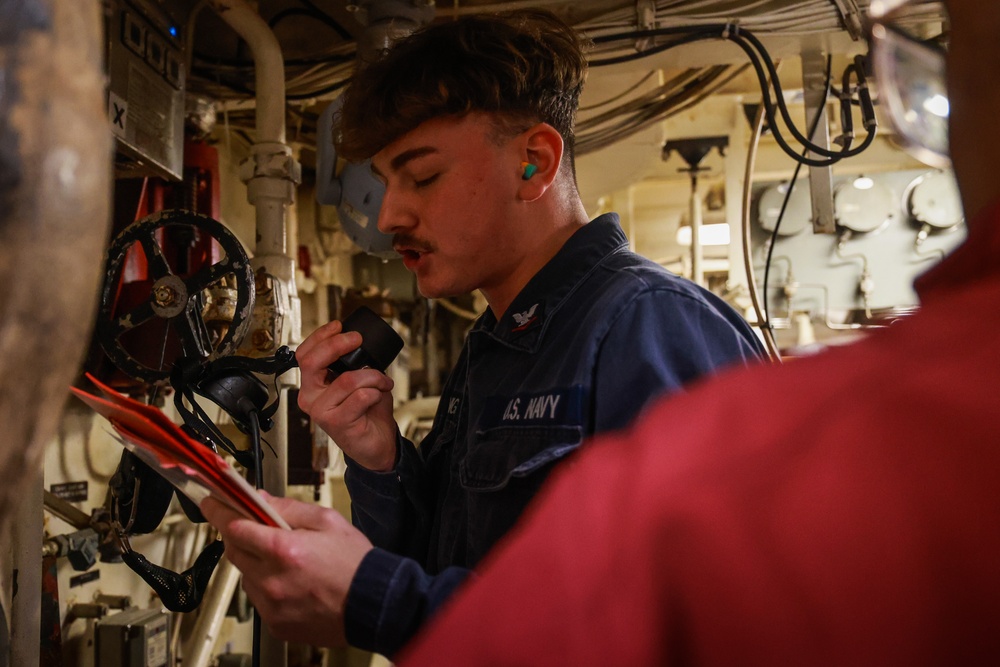 USS Bulkeley conducts an Integrated Training Team Drill