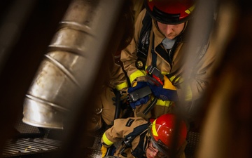 USS Bulkeley conducts an Integrated Training Team Drill