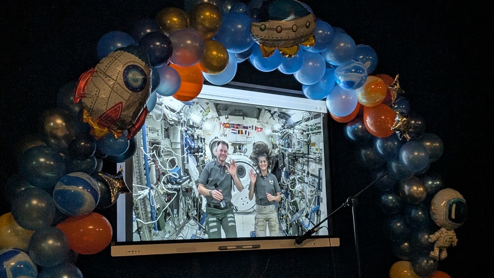 Stuttgart Elementary's STEAM Night connects students with International Space Station