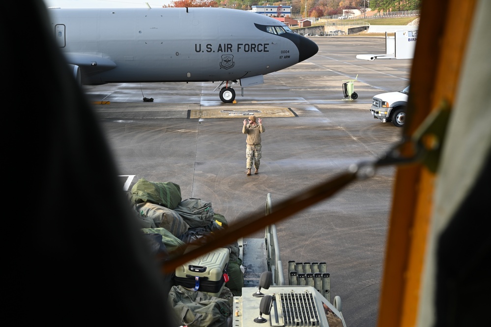 All hands on deck offloading a KC-135R from a recent deployment