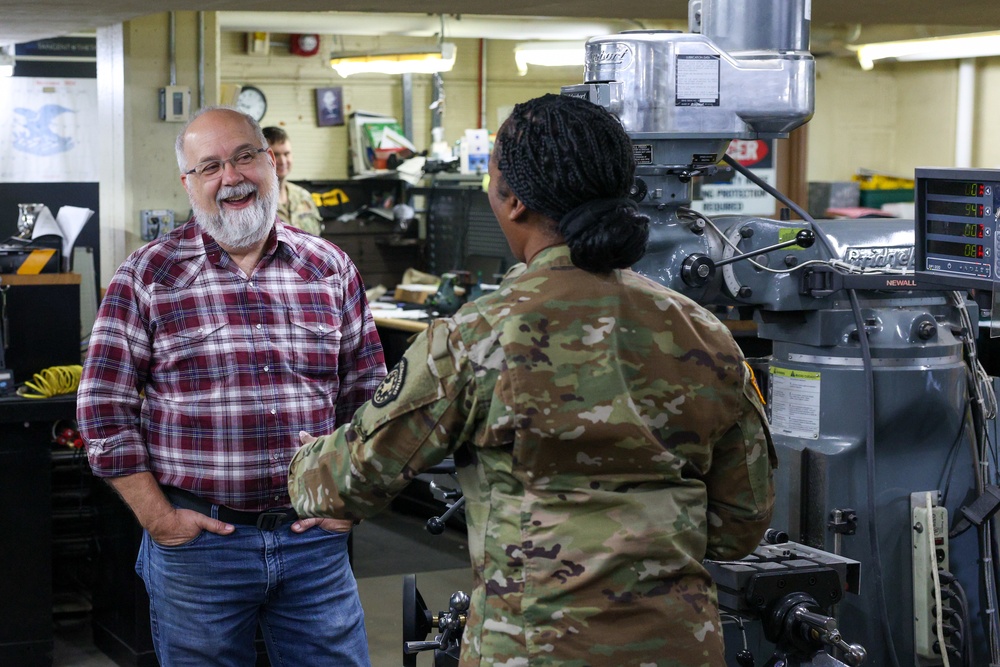 Brig. Gen. Antoinette R. Gant visits the U.S. Army Marksmanship Unit