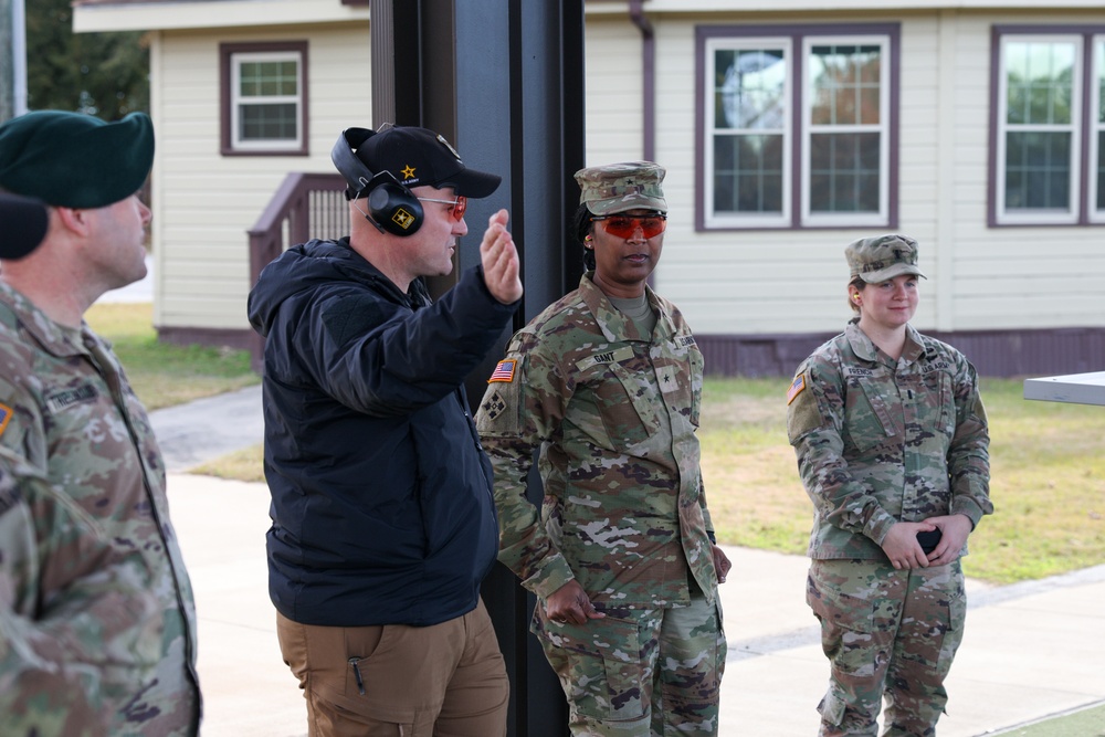 Brig. Gen. Antoinette R. Gant visits the U.S. Army Marksmanship Unit