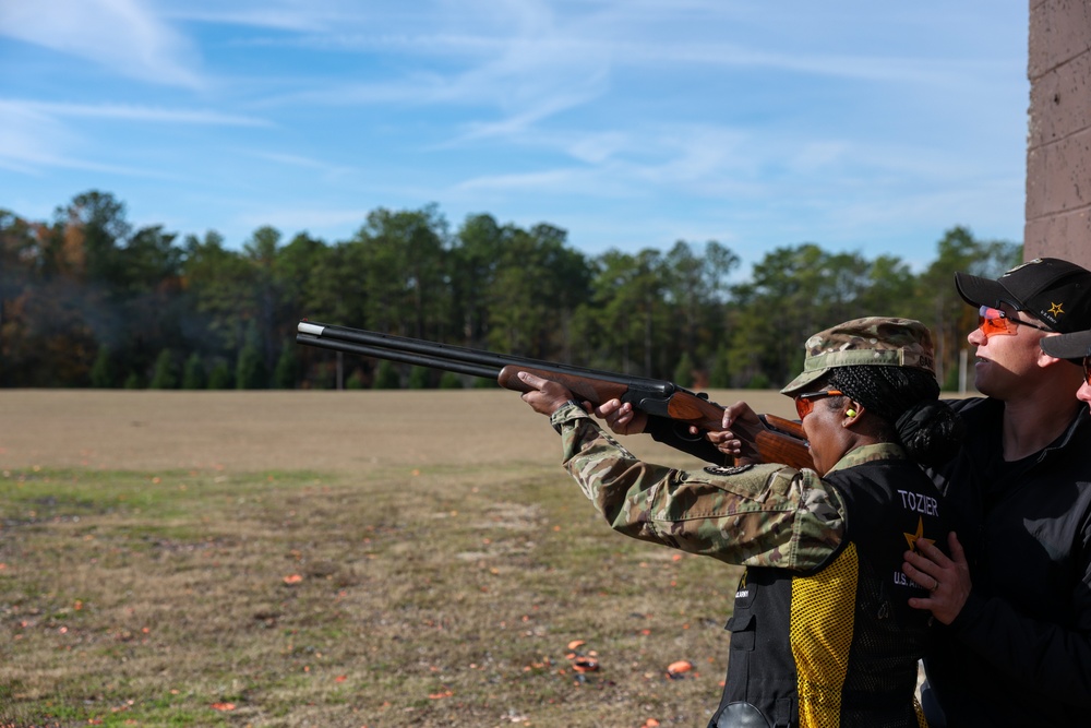 Brig. Gen. Antoinette R. Gant visits the U.S. Army Marksmanship Unit