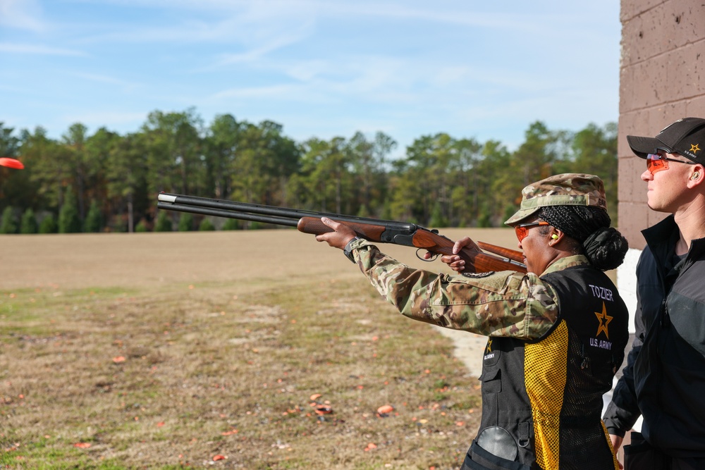 Brig. Gen. Antoinette R. Gant visits the U.S. Army Marksmanship Unit