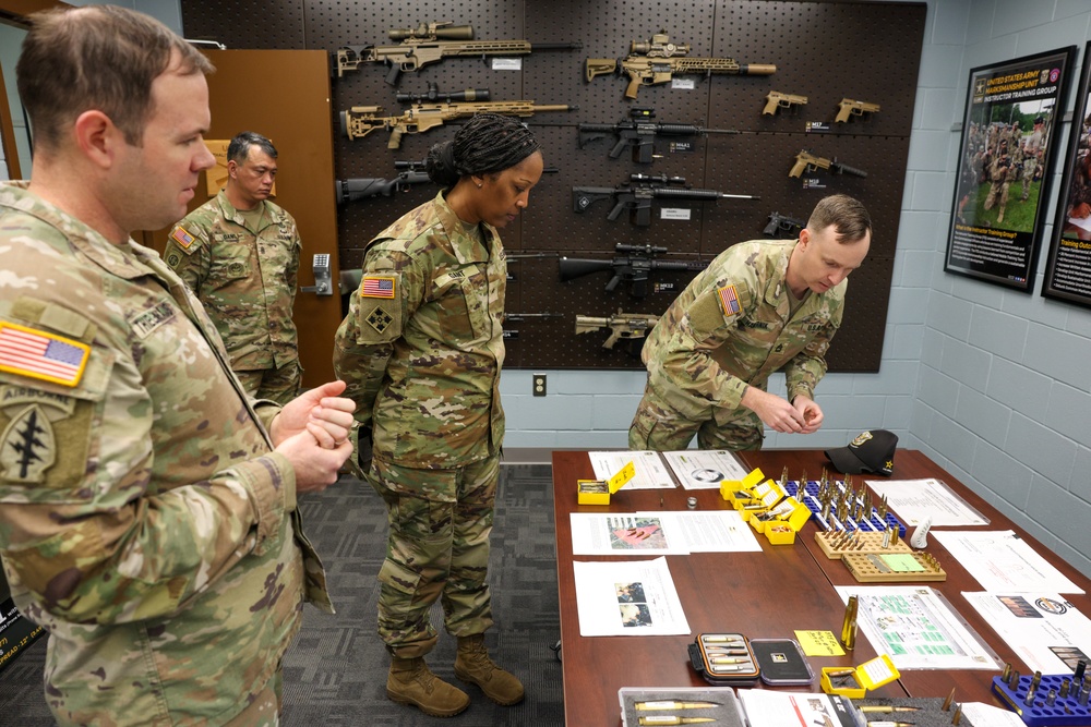 Brig. Gen. Antoinette R. Gant visits the U.S. Army Marksmanship Unit