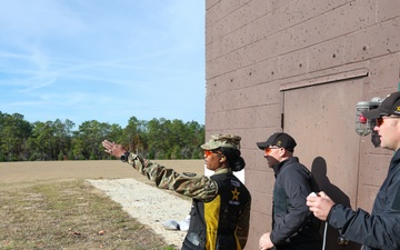 Brig. Gen. Antoinette R. Gant visits the U.S. Army Marksmanship Unit