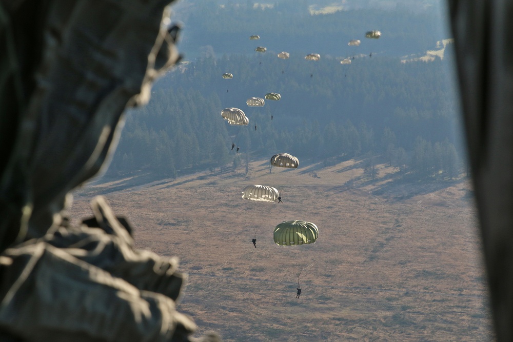 593d Jumps with Joint Special Forces for Menton Day