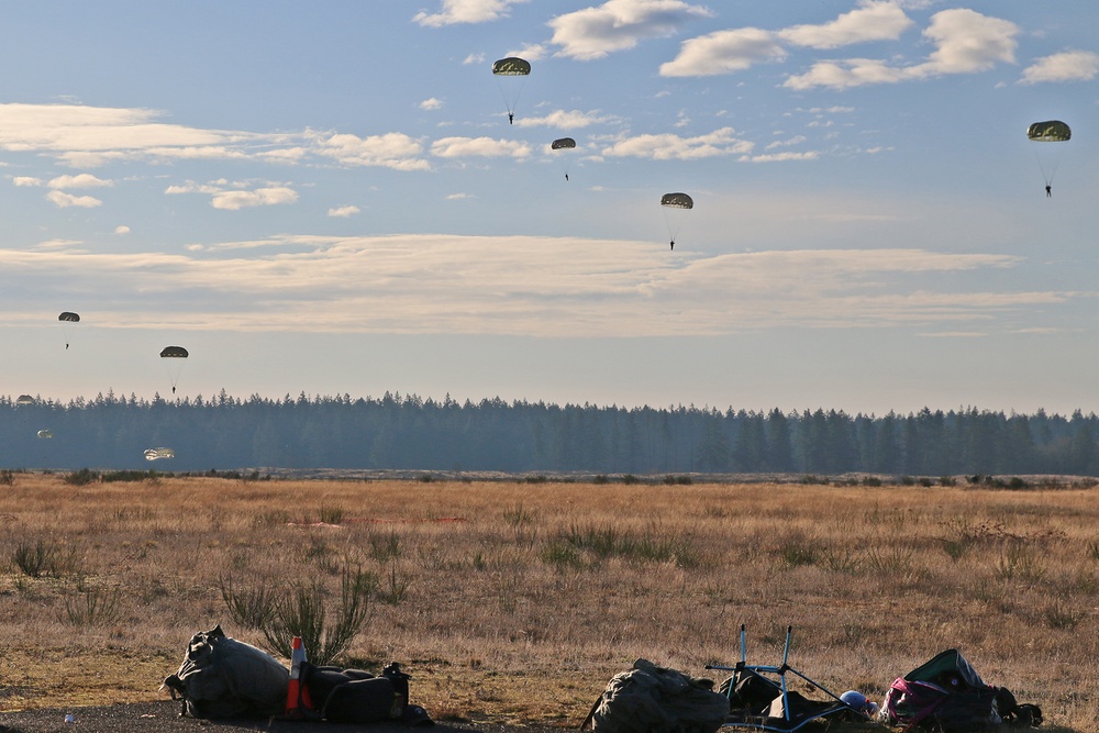 593d Jumps with Joint Special Forces for Menton Day