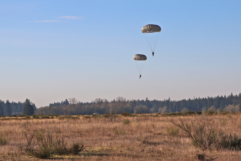 593d Jumps with Joint Special Forces for Menton Day