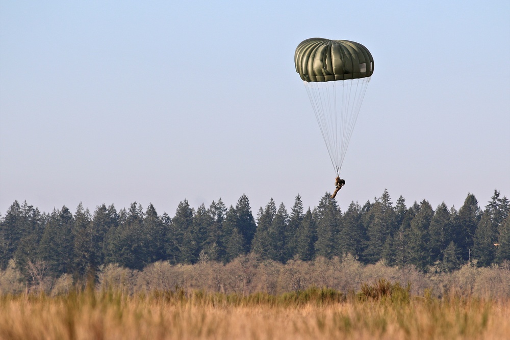 593d Jumps with Joint Special Forces for Menton Day