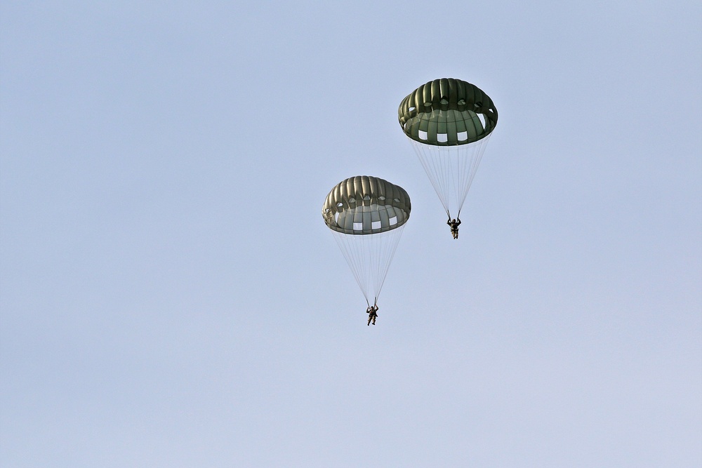 593d Jumps with Joint Special Forces for Menton Day