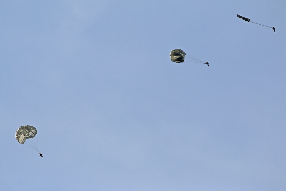 593d Jumps with Joint Special Forces for Menton Day