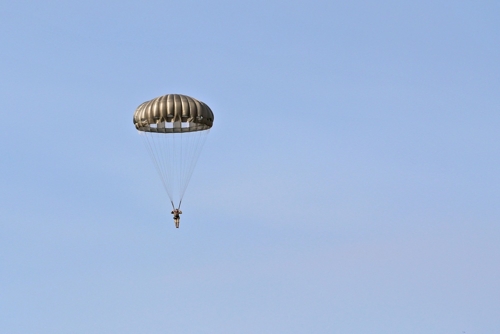 593d Jumps with Joint Special Forces for Menton Day