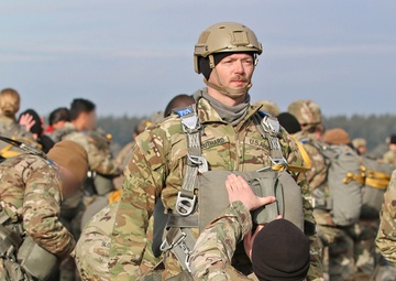 593d Jumps with Joint Special Forces for Menton Day