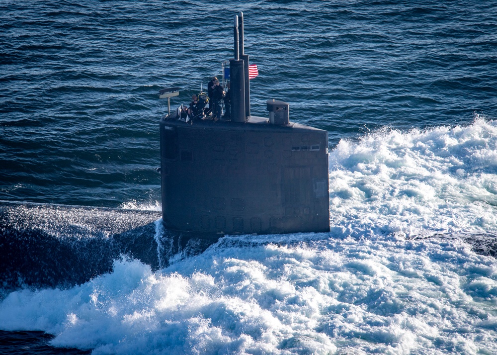 USS Greeneville Operates in the Pacific Ocean