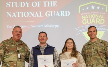 Tennessee Army National Guardsmen receive Tennessees Adjutant General's Ribbon for Valor