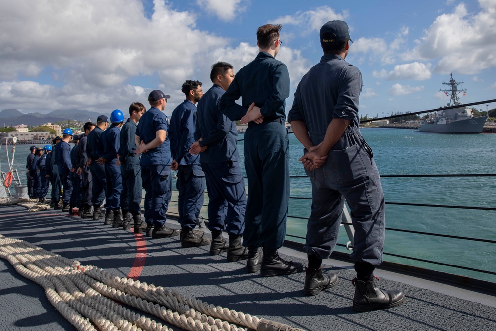 USS Spruance makes port at Joint Base Pearl Harbor-Hickam