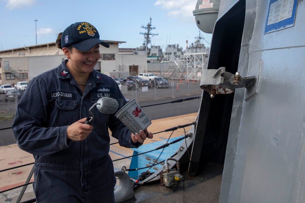 USS Spruance Sailors conduct paint preservation