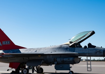 MacDill tests Bak-12 Aircraft Arresting System for annual certification