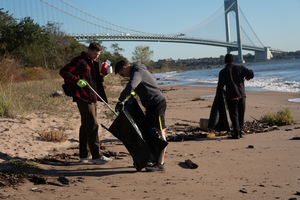 Beach Cleanup on Fort Wadsworth