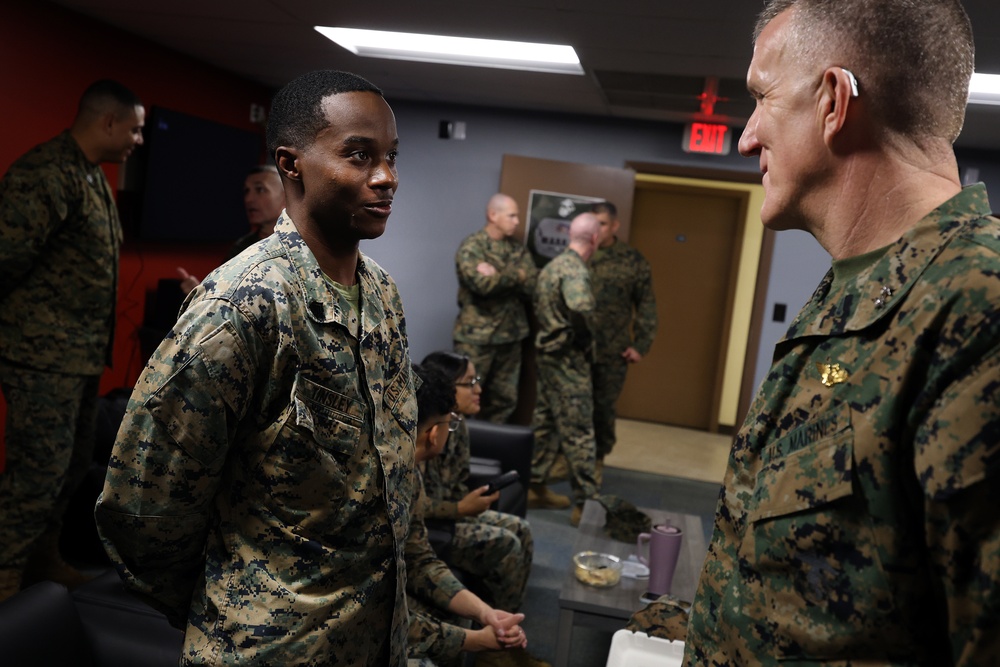 Top Marine Corps Installations General Tours Blount Island Facility