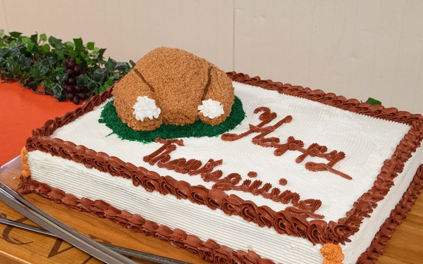 Thanksgiving Day meal aboard USS John C. Stennis (CVN 74)