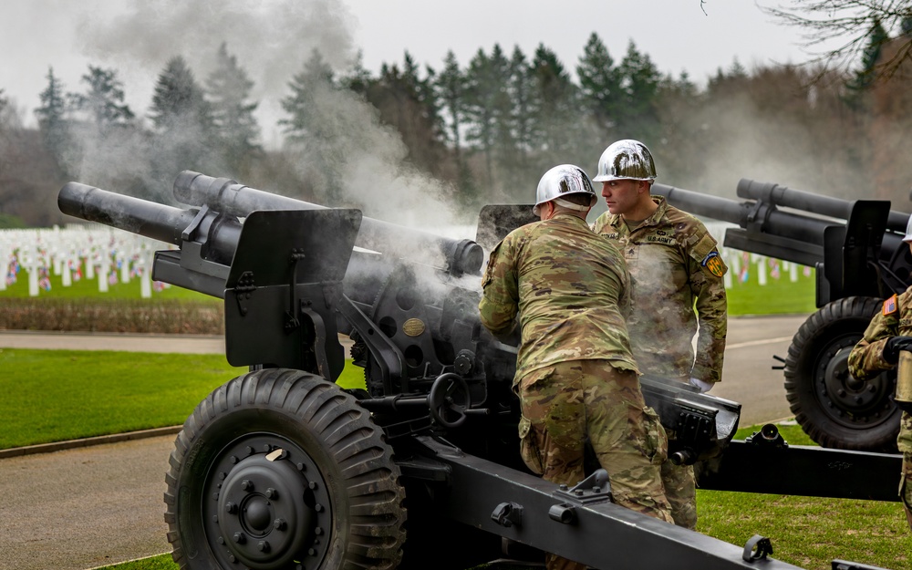 Cannons Ready in Luxembourg