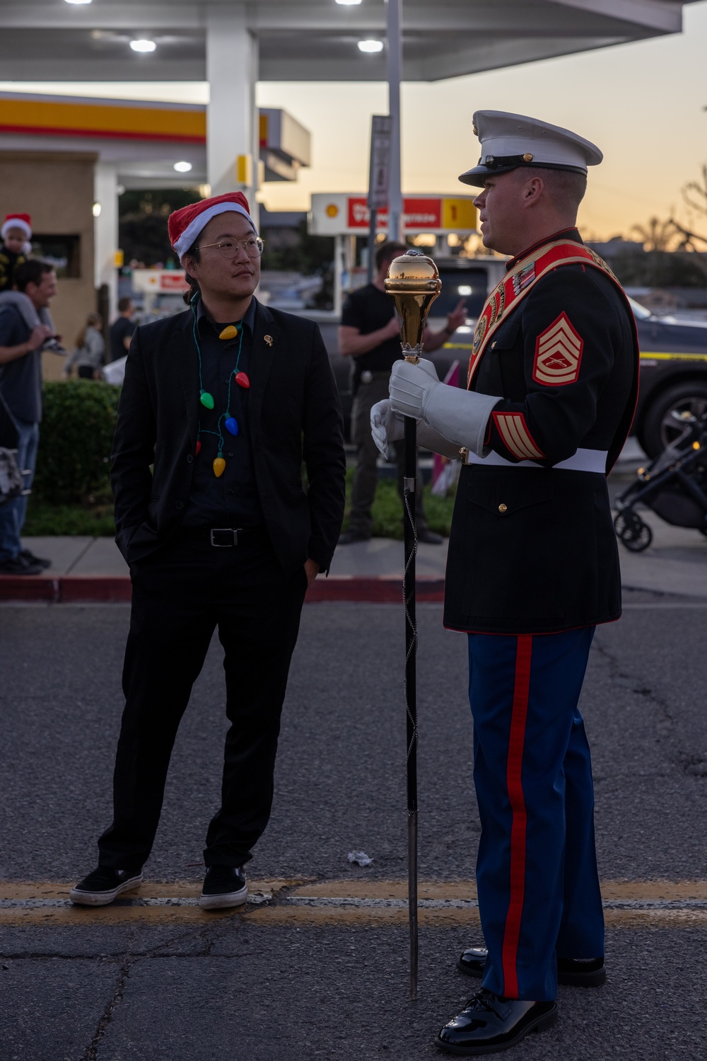 1st MARDIV Band marches in annual Fallbrook Christmas Parade