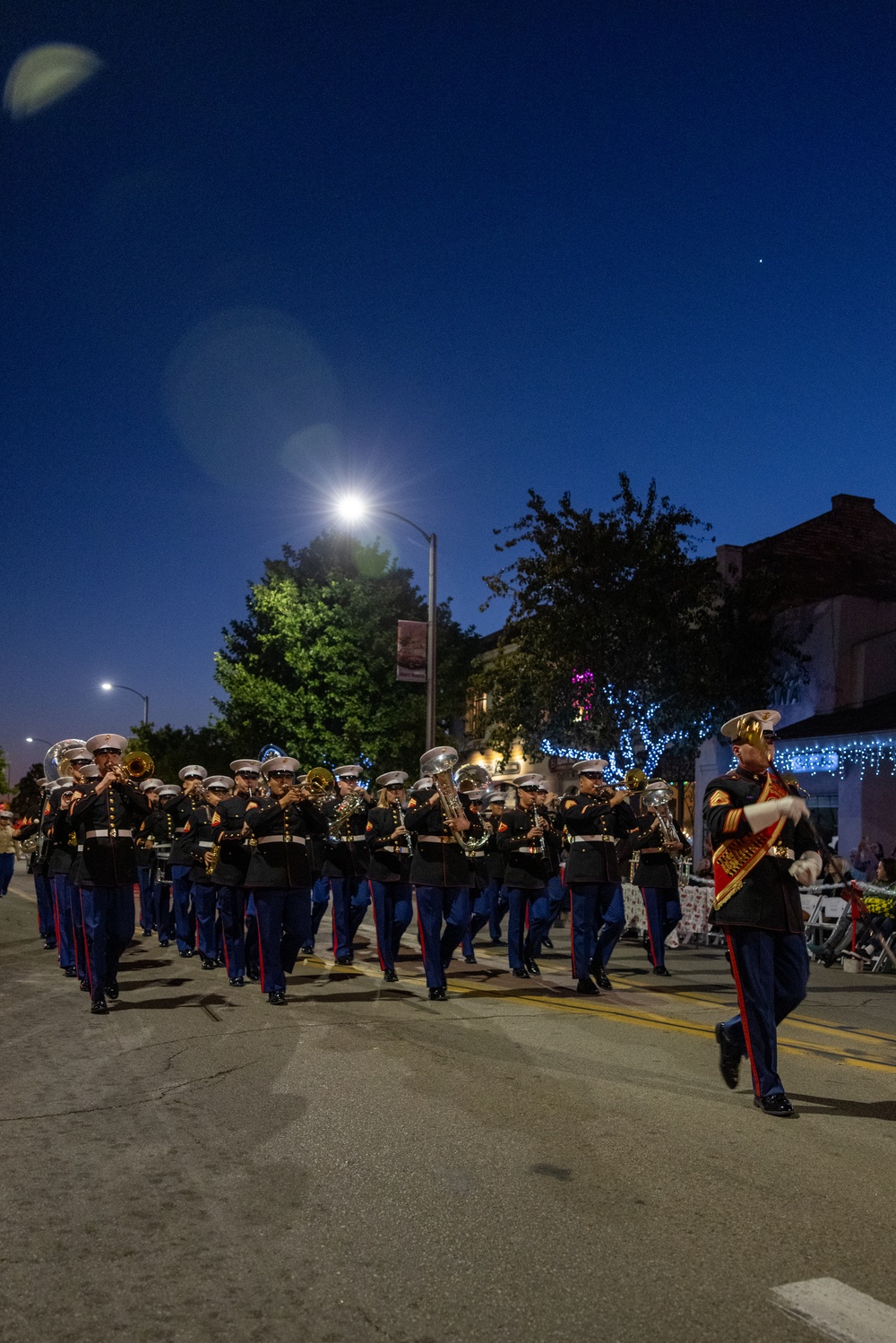 1st MARDIV Band marches in annual Fallbrook Christmas Parade