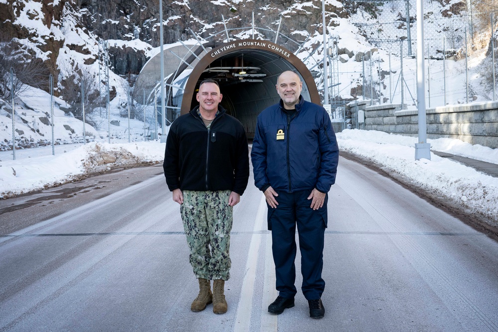 UK Assistant Chief of Defence Staff for Operations and Commitments visits NORAD and USNORTHCOM