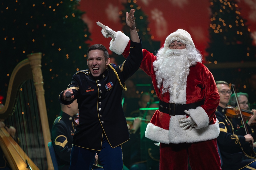 Local schools and Military District of Washington employees attend U.S. Army Band Dress Rehearsal of The American Holiday Festival