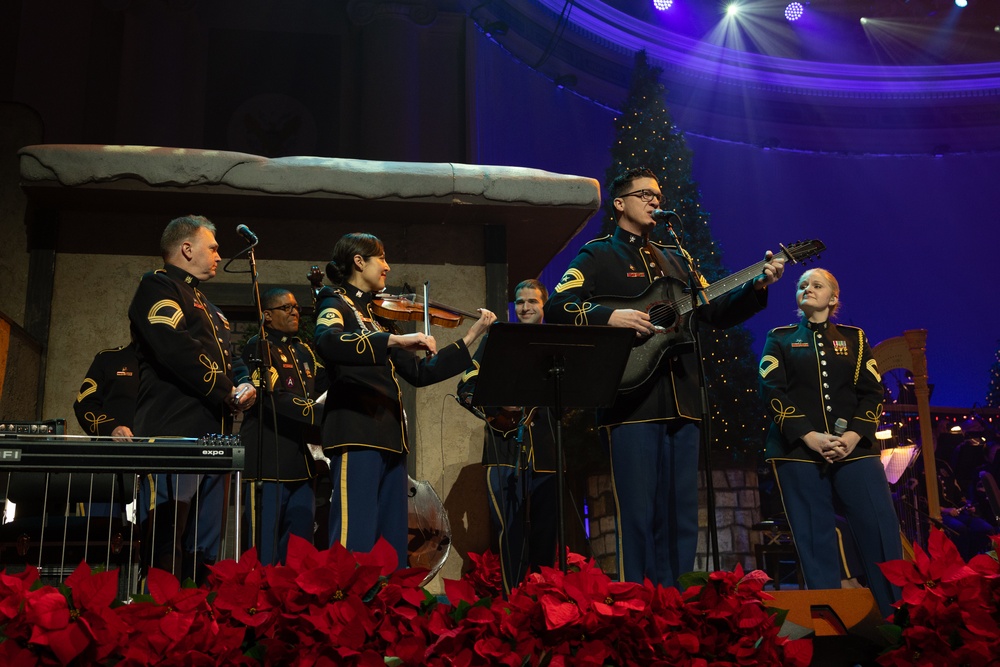 Local schools and Military District of Washington employees attend U.S. Army Band Dress Rehearsal of The American Holiday Festival