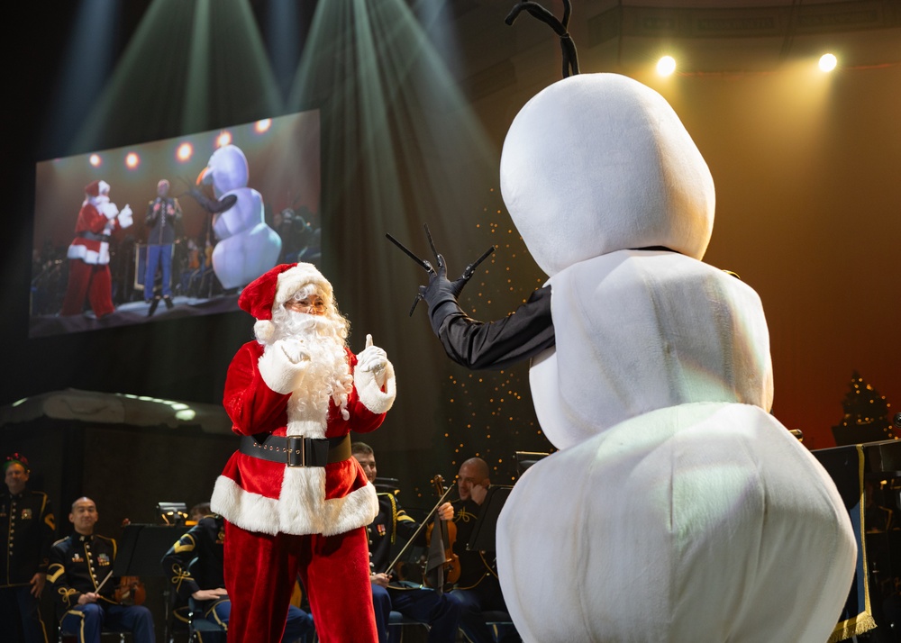 Local schools and Military District of Washington employees attend U.S. Army Band Dress Rehearsal of The American Holiday Festival