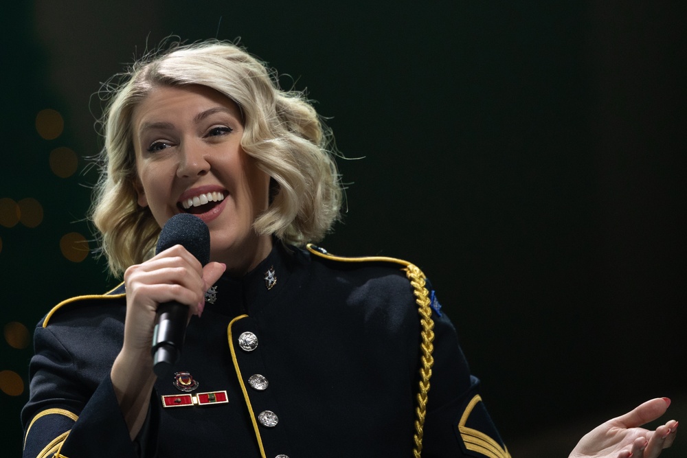 Local schools and Military District of Washington employees attend U.S. Army Band Dress Rehearsal of The American Holiday Festival