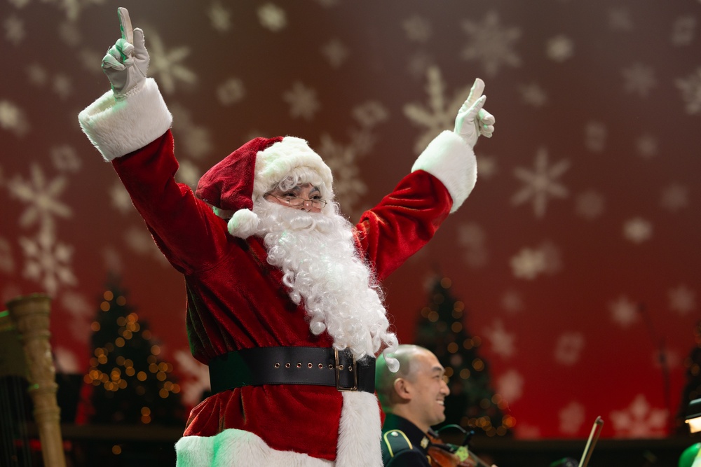 Local schools and Military District of Washington employees attend U.S. Army Band Dress Rehearsal of The American Holiday Festival